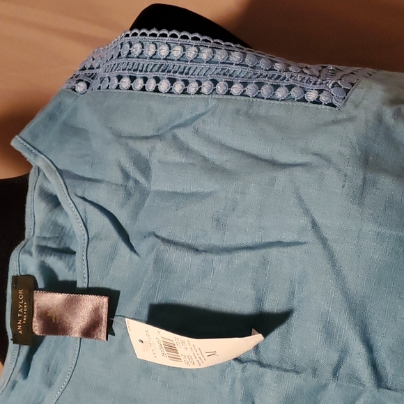 Top - Picture 3 of 4